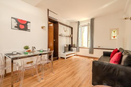 Frattina Cozy Flat Spanish Steps