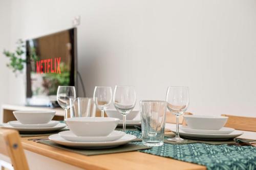 Bebidas en Spacious 3bd l Family Home