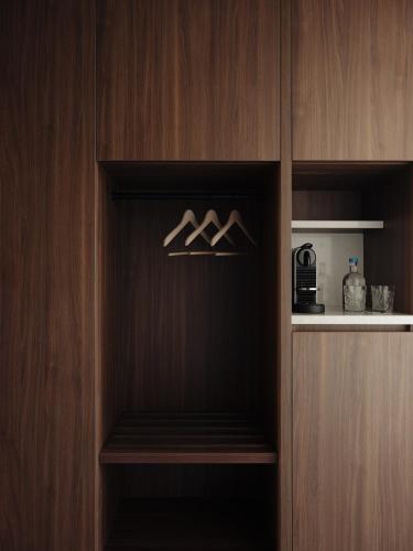 Kuchyň nebo kuchyňský kout v ubytování Hotel V Oosterpark by Conscious