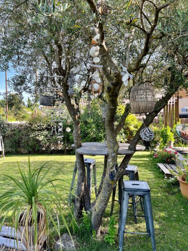 villa dans un écrin de verdure