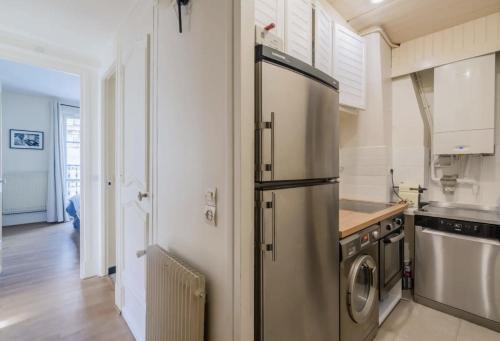 Appartement parisien baigné de soleil