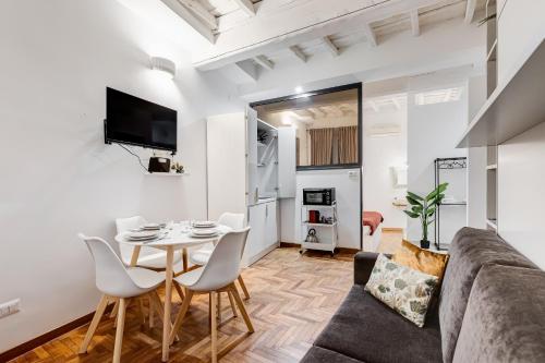 Roman Trastevere apartment - Rome Dream Home