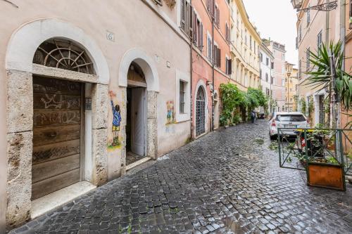 Roman Trastevere apartment - Rome Dream Home