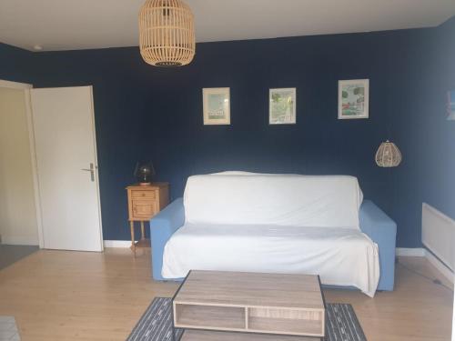 Postel nebo postele na pokoji v ubytování Studio La Trinité sur Mer