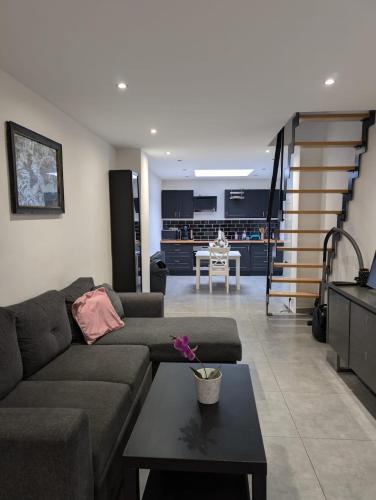 Ruang duduk di Full apartment near Brussels and Zaventem