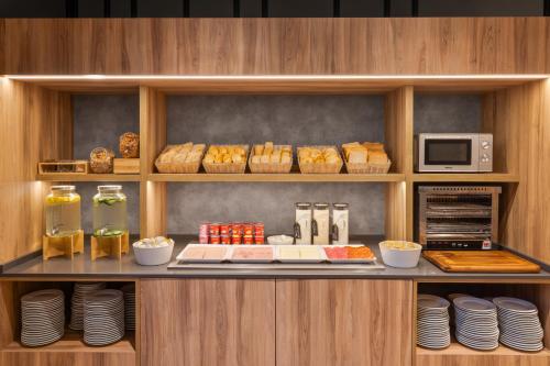 Kuchyň nebo kuchyňský kout v ubytování B&B HOTEL Madrid Fuenlabrada