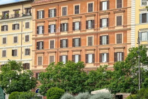 Trastevere Travertino Suite