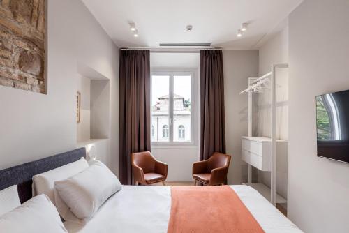 Trastevere Travertino Suite