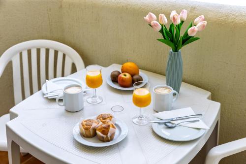 BenalBeach Apartments by Alfresco Stays