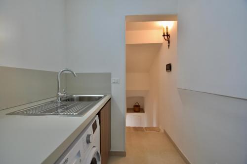 Η κουζίνα ή μικρή κουζίνα στο Dimore VitaMaria - Housea