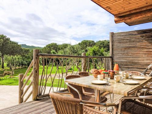 Holiday Home Chalet Simple by Interhome