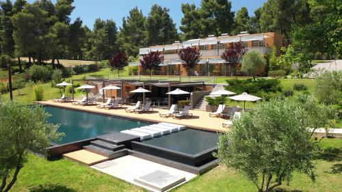 Sani More & Sani Woods