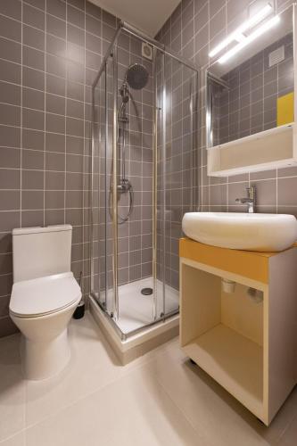 Anjos 55A-Two beds designer apt