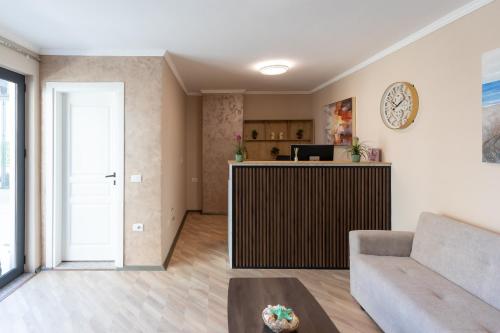 Kuchyň nebo kuchyňský kout v ubytování Hotel Apart Resilient