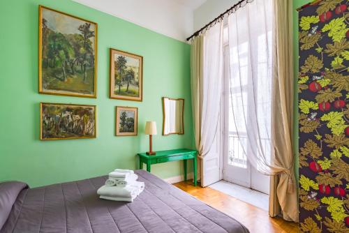 Cavour Art and Museum Flat by NapoliApartments
