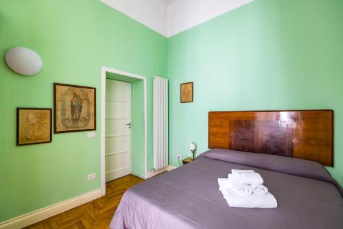 Cavour Art and Museum Flat by NapoliApartments