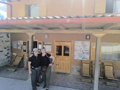 Επισκέπτες που μένουν στο MuyaKuelap - Vive la experiencia Amazonas