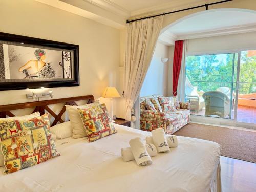 GolferS Paradise Magna Marbella - EaW Homes
