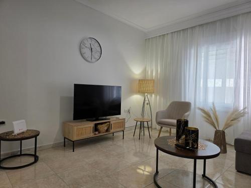 Golden Luxe Living