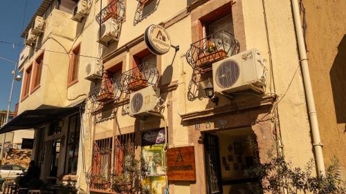 Tarihi Rum Konağı Antikhan