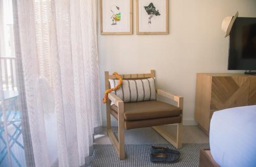 Televisyen dan/atau pusat hiburan di The Surfjack Hotel & Swim Club