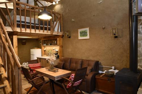 Emena Art Guesthouse