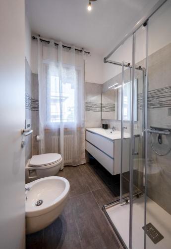 Un baño de Appartamento con terrazzo alla porte di Como