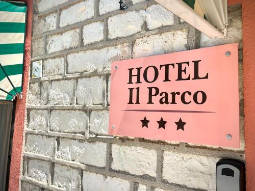 Sijil, anugerah, tanda atau dokumen lain yang dipamerkan di Hotel "Il Parco" B&B Sirolo