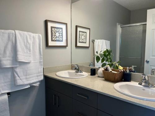 Koupelna v ubytování Le Reve Show Home 3BD, AC, sleep 9 , Beaumont