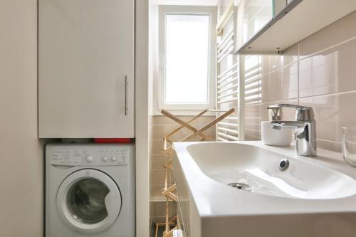 Modern Renovated studio cozy and quiet