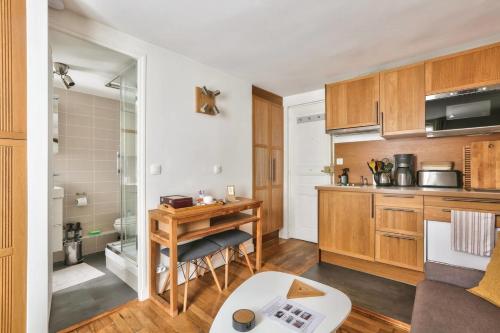 Modern Renovated studio cozy and quiet