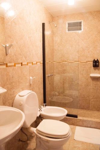 Bilik mandi di Alameda Apart