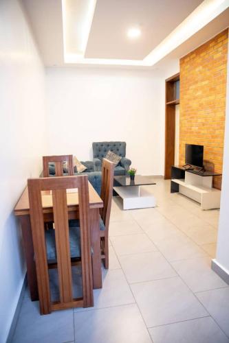 Χώρος καθιστικού στο Kigali Haven Apartment