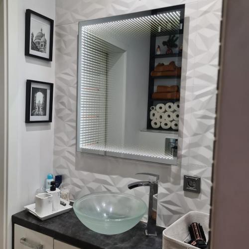 Ένα μπάνιο στο Apartament w Centrum