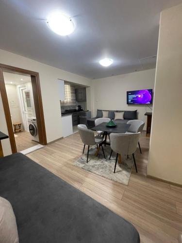 Kagiampi Apartment B