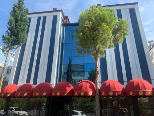 Το κτήριο όπου στεγάζεται  το διαμέρισμα