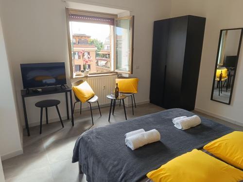 Casa Vacanze Bianca - Metro A - Furio Camillo