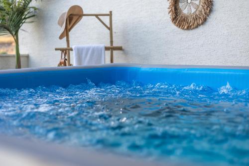 Bazén v ubytování טל תאי בוטיק - Tal Thai Boutique nebo v jeho okolí