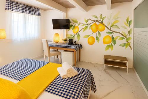 Spagna Lemon Suites