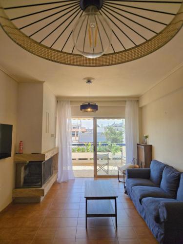 Spacious 3BR Apt with Large Balcony Near Metro & ACS
