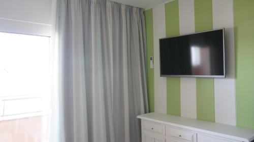 Apartamento con piscina y muy luminoso
