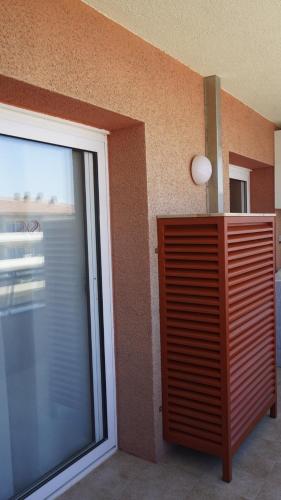 Apartamento con piscina y muy luminoso