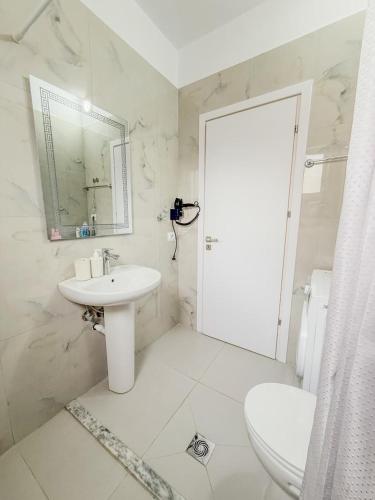 Koupelna v ubytování ODORE DI MARE APARTMENTs