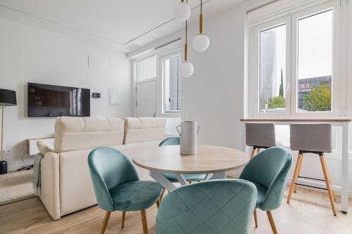 Apartamento 5 | Chamartín 4T | 1 dorm. + sofá cama