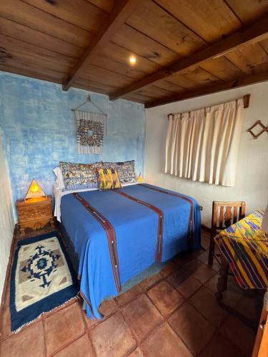 Postel nebo postele na pokoji v ubytování Yellow House Hostel B&B