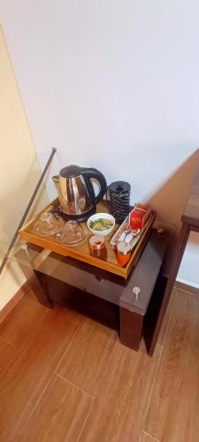 Makanan di atau berdekatan hotel