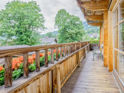 Idylle am Waldrandにあるバルコニーまたはテラス