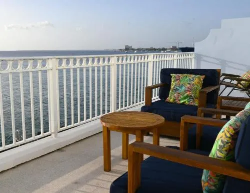 NEW Oceanfront Condo in George Town
