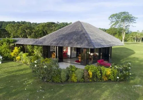 One-Bedroom Bungalow