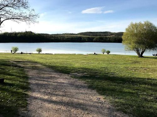 Un paisaje natural cerca de la casa vacacional